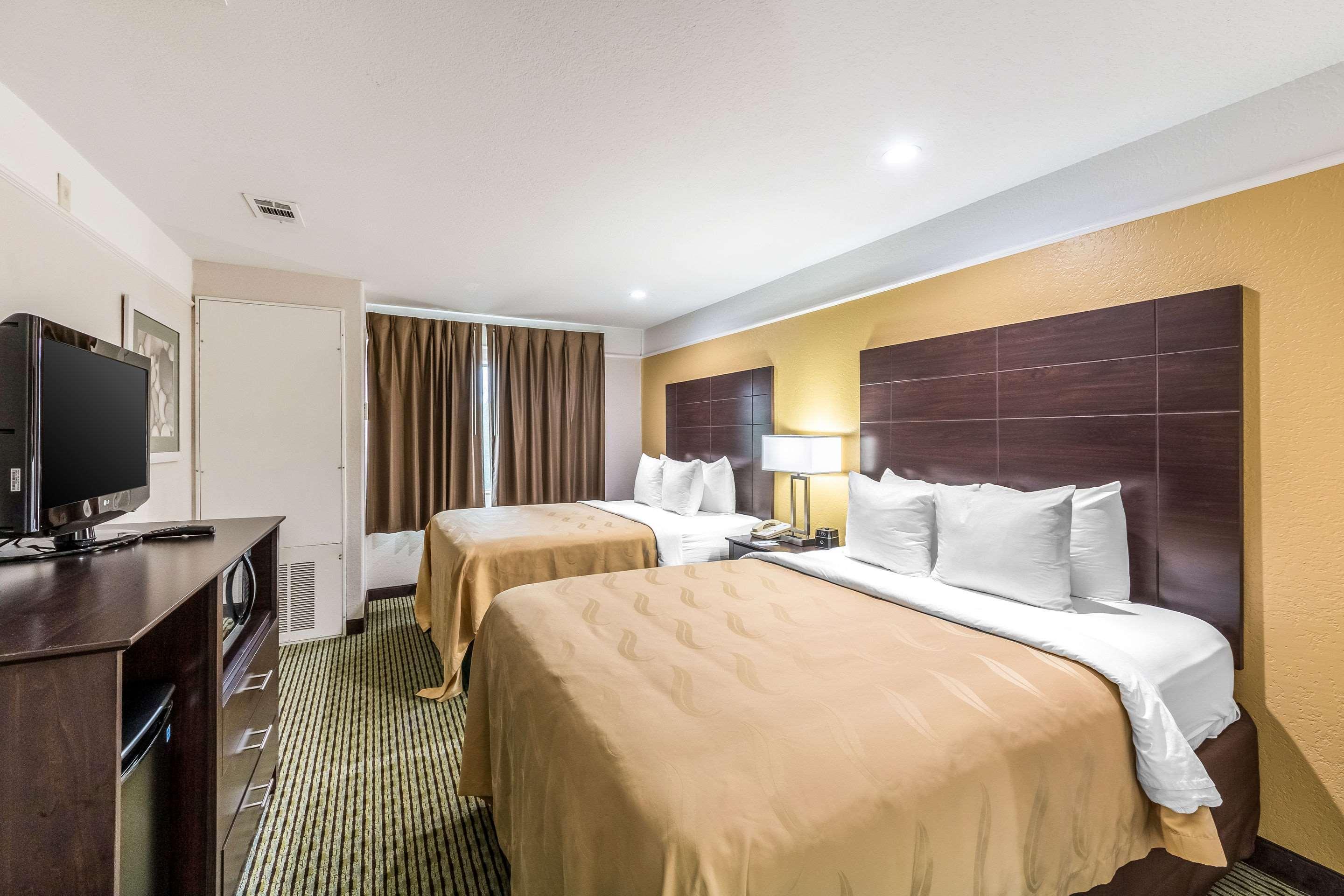 Quality Inn & Suites Seaworld North San Antonio Ngoại thất bức ảnh